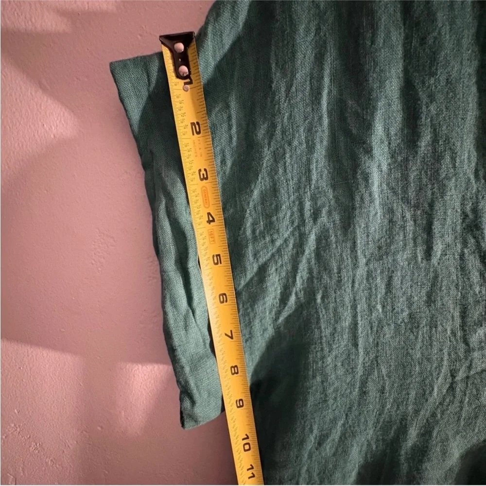 Elegant Green Linen Dress - Picture 3 of 6